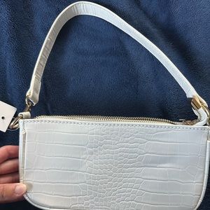 Croc white shoulder bag - forever21